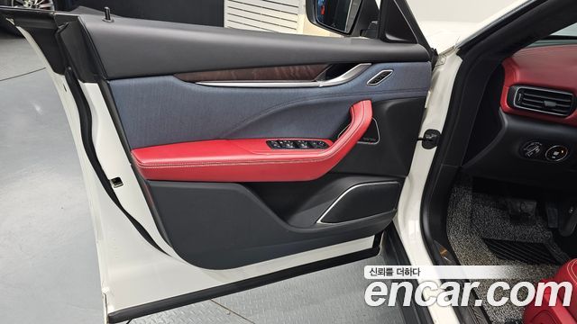 Maserati Levante 2019 — photo 14