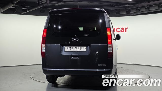Hyundai Staria 2022 — photo 4