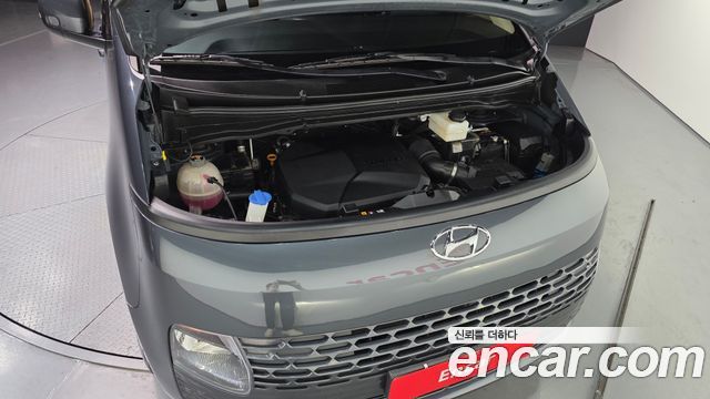 Hyundai Staria 2022 — photo 6