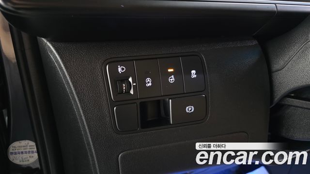Hyundai Staria 2022 — photo 16