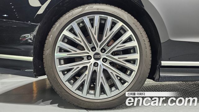 Audi A8 2023 — photo 5