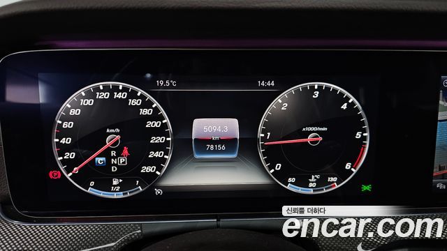 Mercedes-Benz CLS-Class 2019 — photo 11