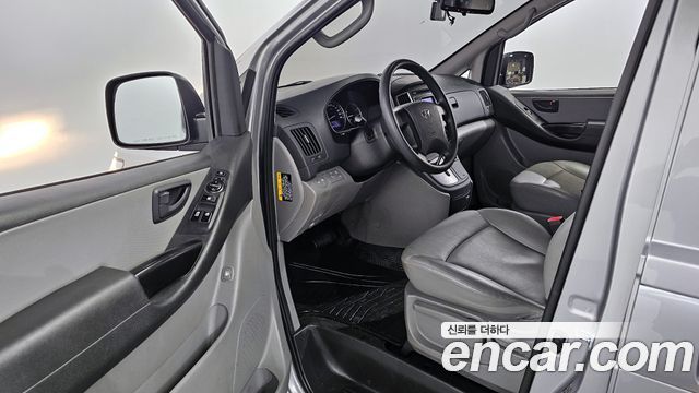 Hyundai Starex 2021 — photo 10