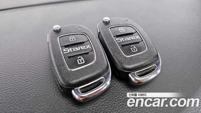 Hyundai Starex 2021 — photo 15