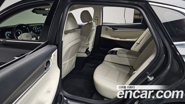 Hyundai Grandeur 2022 — photo 18