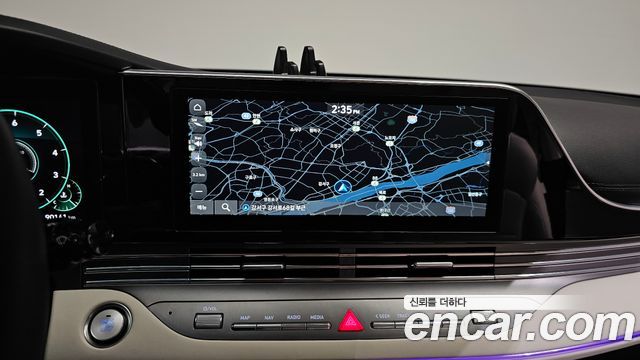 Hyundai Grandeur 2022 — photo 21