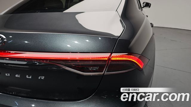 Hyundai Grandeur 2022 — photo 9