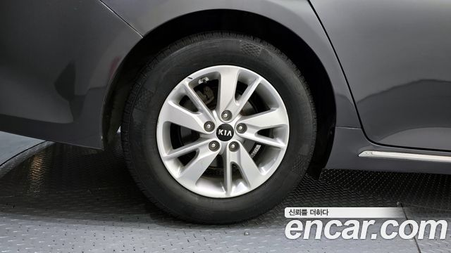 Kia K5 2016 — photo 5