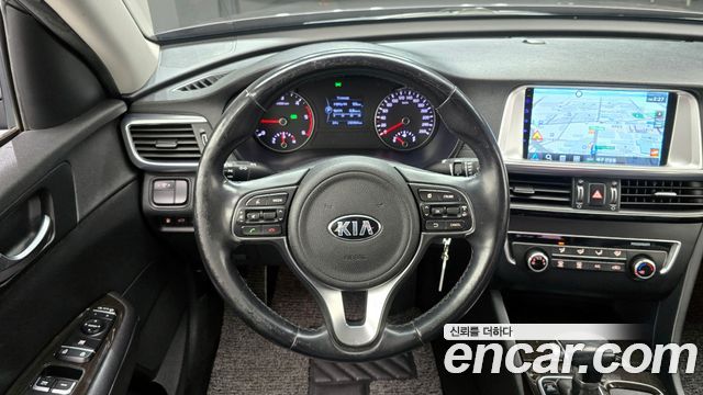 Kia K5 2016 — photo 13