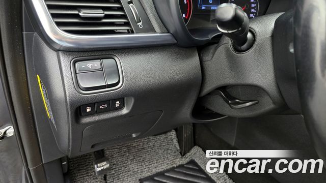 Kia K5 2016 — photo 19