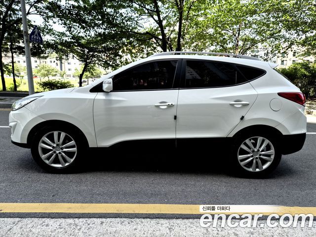 Hyundai Tucson 2012 — photo 8