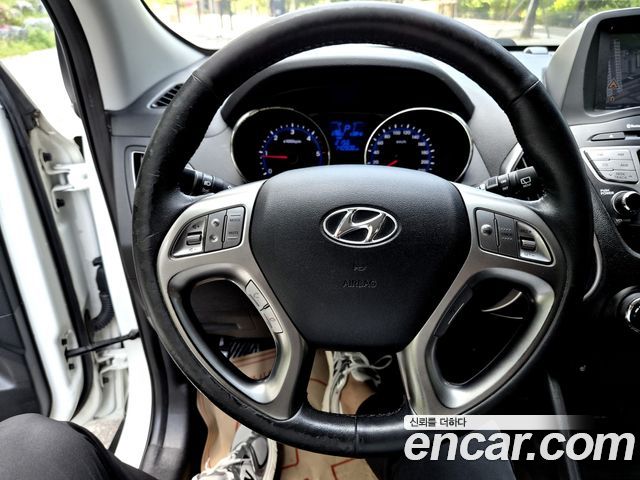 Hyundai Tucson 2012 — photo 16
