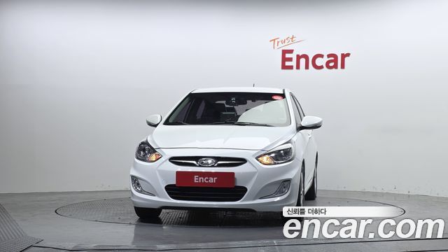 Hyundai Accent 2013 — photo 3