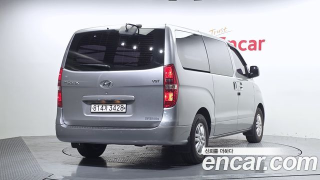 Hyundai Starex 2016 — photo 2