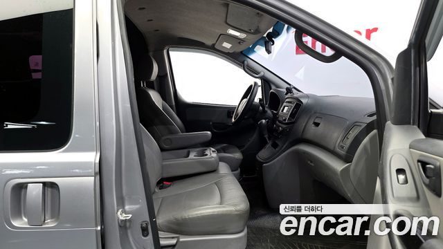 Hyundai Starex 2016 — photo 11