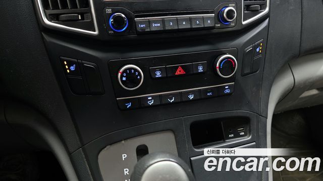Hyundai Starex 2016 — photo 14