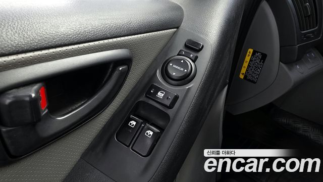 Hyundai Starex 2016 — photo 15