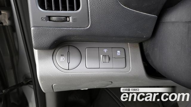 Hyundai Starex 2016 — photo 17