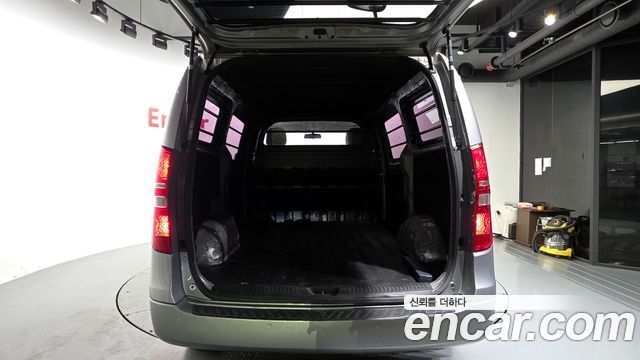 Hyundai Starex 2016 — photo 19