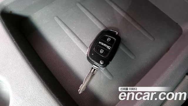 Hyundai Starex 2016 — photo 20