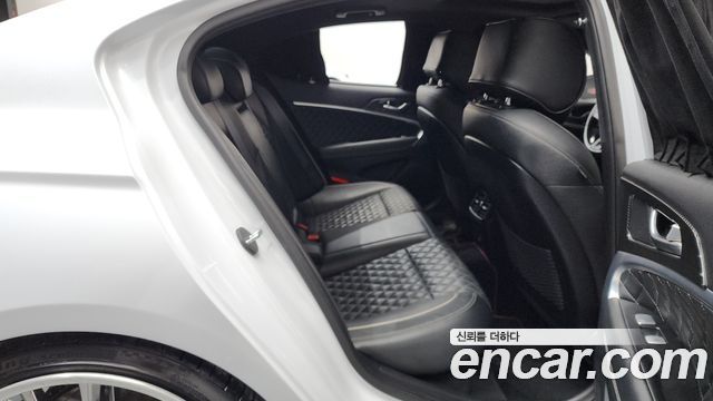 Genesis G70 2019 — photo 11