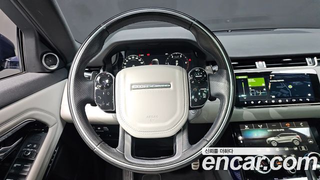 Land Rover Range Rover Evoque 2020 — photo 19