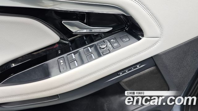 Land Rover Range Rover Evoque 2020 — photo 25