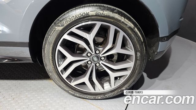 Land Rover Range Rover Evoque 2020 — photo 7
