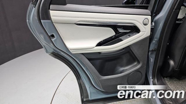 Land Rover Range Rover Evoque 2020 — photo 15