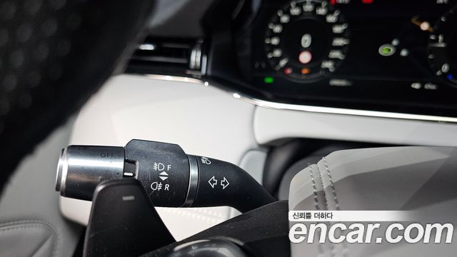 Land Rover Range Rover Evoque 2020 — photo 27