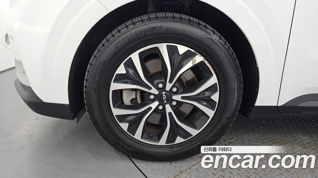 Kia Canival 2022 — photo 5
