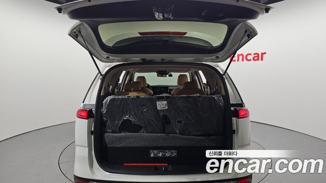Kia Canival 2022 — photo 26