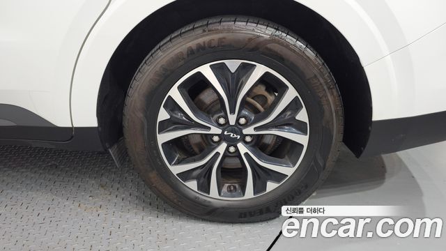 Kia Canival 2022 — photo 7