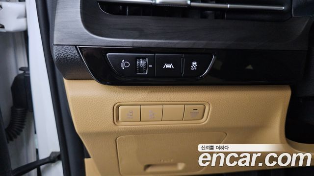 Kia Canival 2022 — photo 29