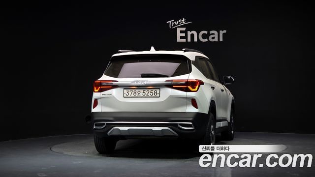 Kia Seltos 2023 — photo 4