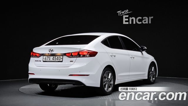Hyundai AVANTE 2017 — photo 2