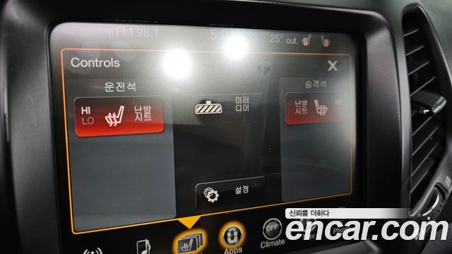 Jeep Cherokee 2017 — photo 25