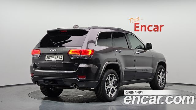 Jeep Cherokee 2020 — photo 2