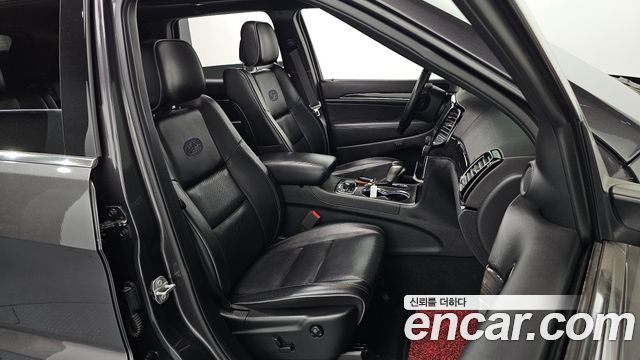 Jeep Cherokee 2020 — photo 17