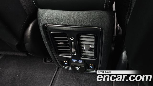 Jeep Cherokee 2020 — photo 28