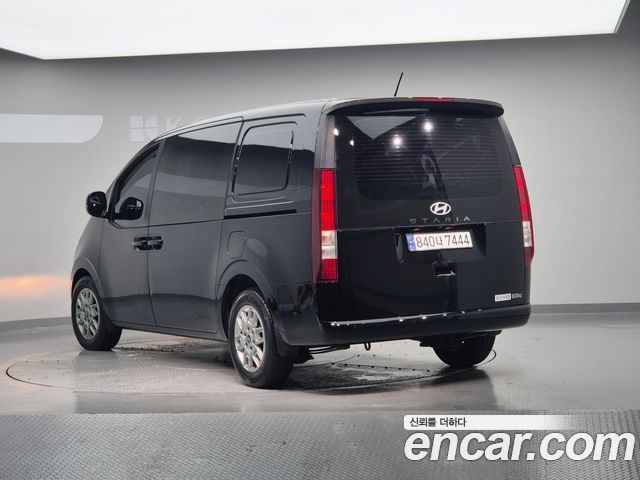 Hyundai Staria 2025 — photo 7