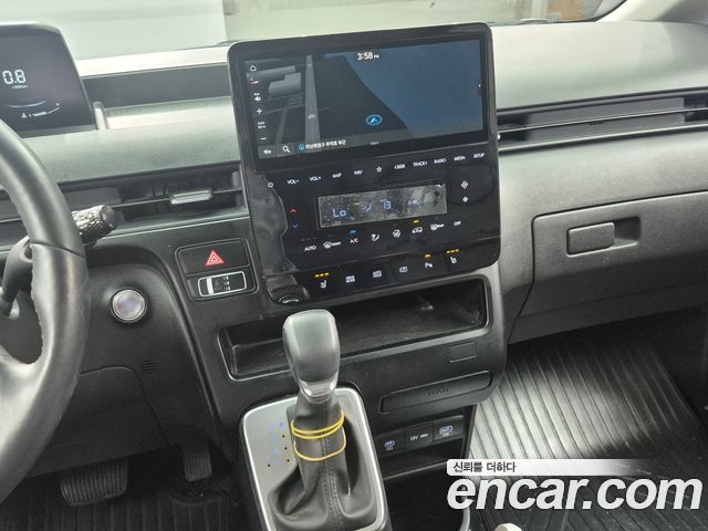 Hyundai Staria 2025 — photo 12