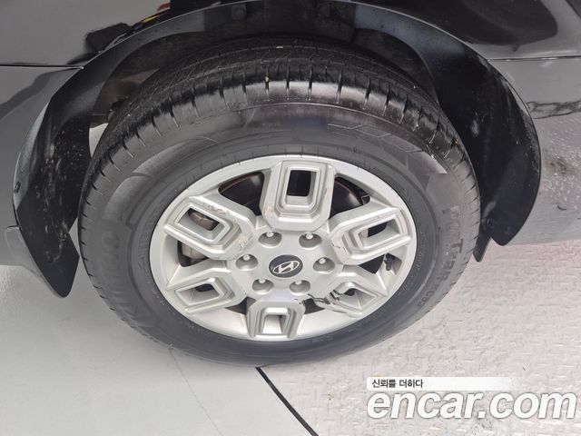 Hyundai Staria 2025 — photo 19