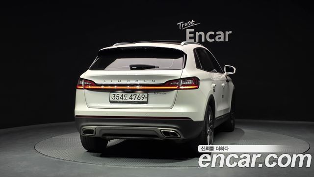 Lincoln Nautilus 2020 — photo 4