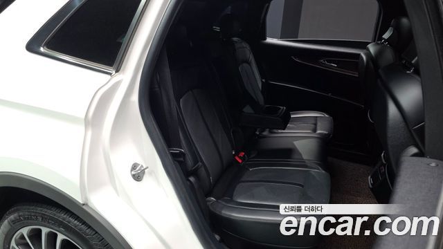 Lincoln Nautilus 2020 — photo 18