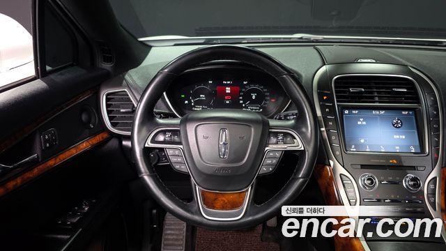 Lincoln Nautilus 2020 — photo 19