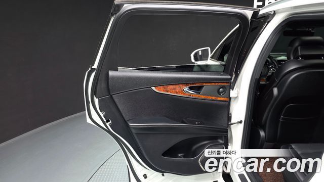 Lincoln Nautilus 2020 — photo 15