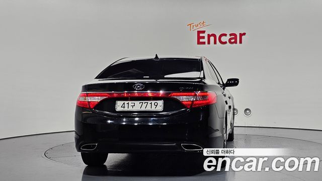 Hyundai Grandeur 2011 — photo 4