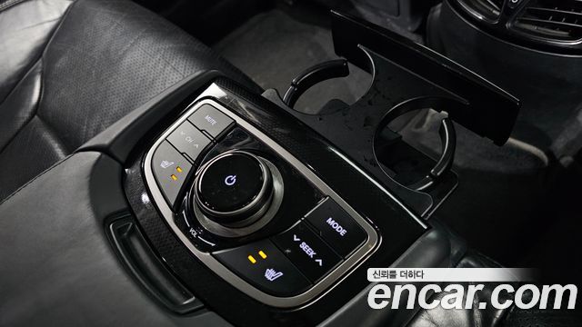 Hyundai Grandeur 2011 — photo 18