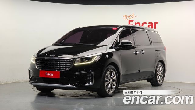 Kia Canival 2019 — photo 1
